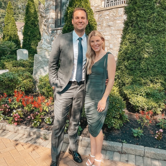 Majorelle revolve dark green midi one shoulder dress - Picture 3 of 4